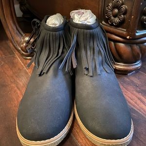 Raina Black Suede Fringe Zipper Ankle Boots Sz12